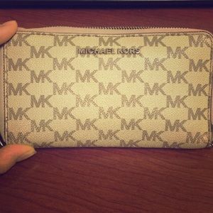 Michael Kors wallet